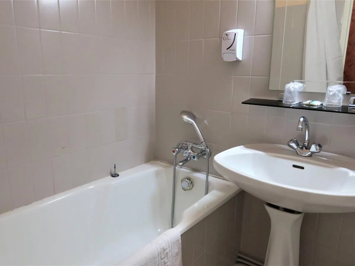 Bel Appart 6 Pers, Wifi, Vue Mer Et Port, Perros-Guirec - Fr-1-368-326 Apartment 0*,
